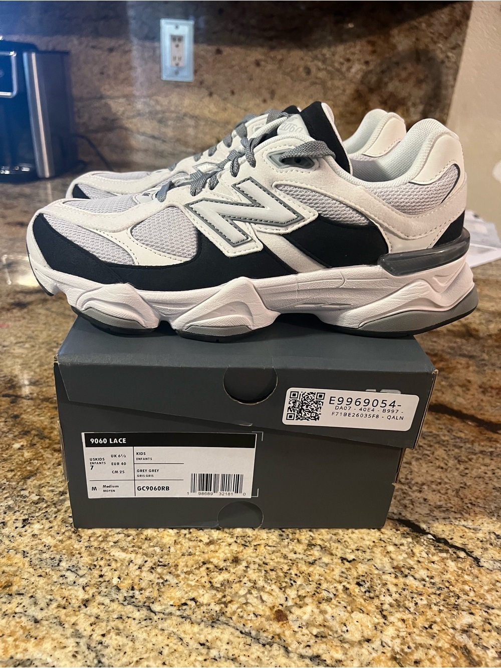 New Balance Men's Athletic Sneakers - White & Black unisex